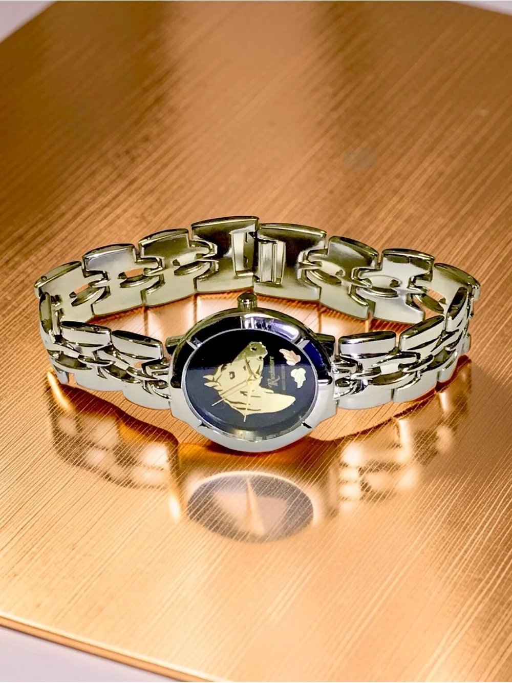Ladies Rushmore Black Hills Gold Horse/Leaves Stainless Steel Watch & 7” Band